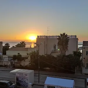 Oikos Arethusa Apartment